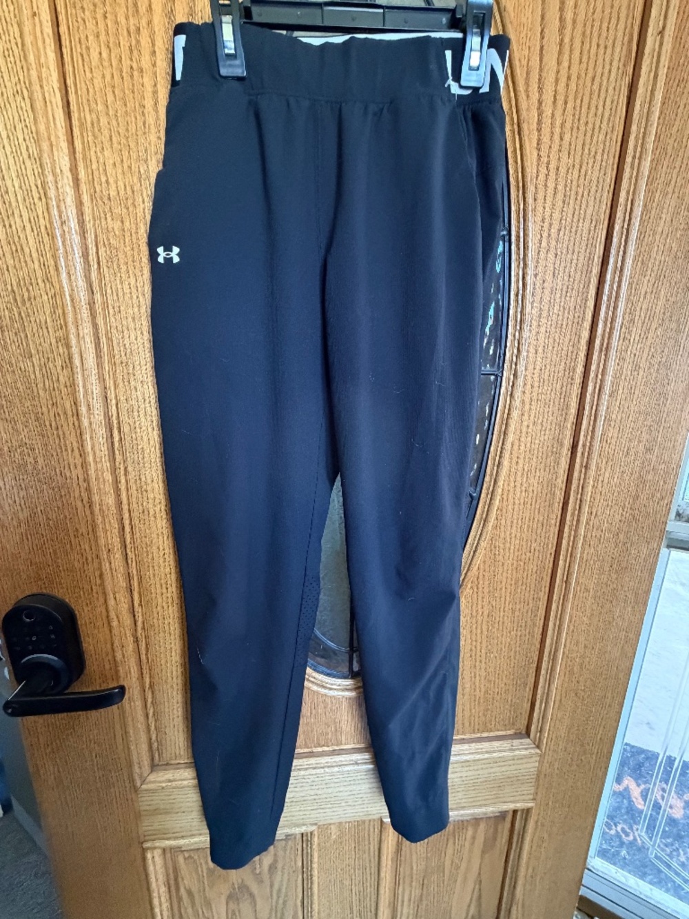 Under Armour black joggers Size XS